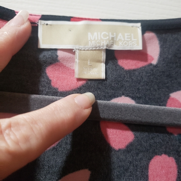 Women's Black and Pink Leaf Print Top - Picture 2 of 4